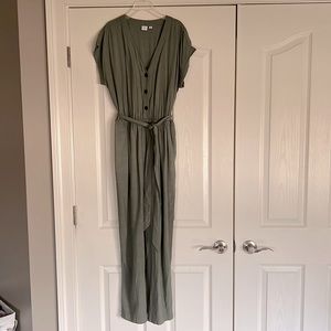 Grayish green v neck jumpsuit